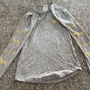 Grey long sleeve, gold detail